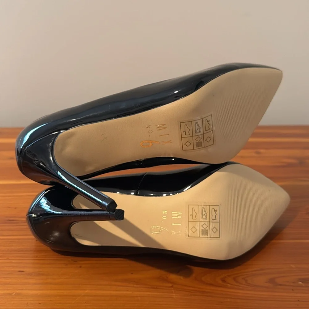 Mix No. 6 Black Heels - Picture 5 of 7